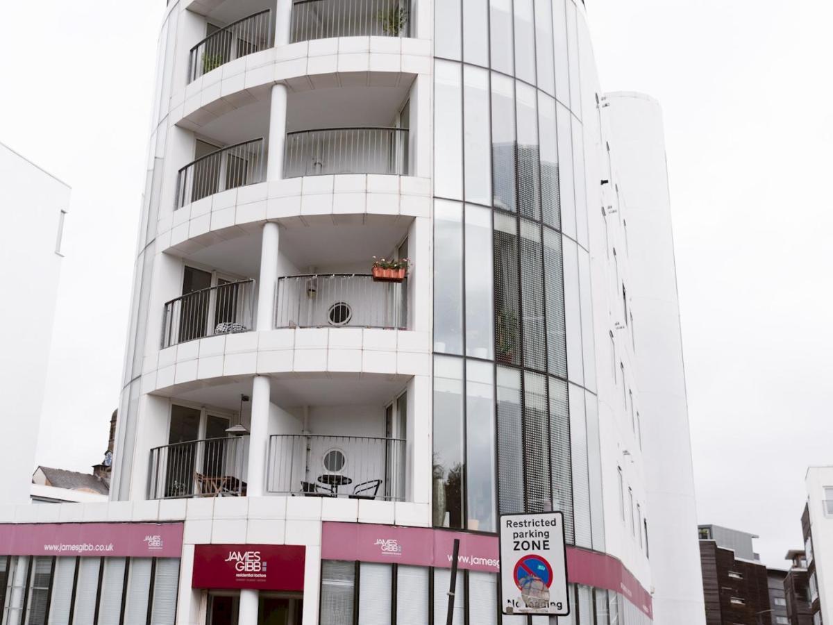 Pass The Keys Stylish 2Bed Rental Unit Glasgow Green Zewnętrze zdjęcie
